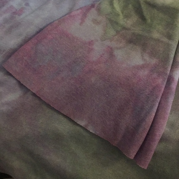 XS NWOT LOVE TANJANE Sweater BB52 2234 - Picture 3 of 5